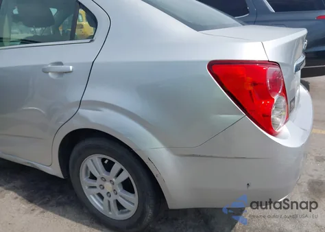 2014 Chevrolet Sonic Lt Auto из США, поврежденный, VIN 1G1JC5SH0E4197773